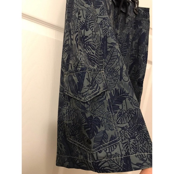Men’s GOODTHREADS Board Shorts 32 Waist, Swim Trunks, Tropical Leaf Print - Picture 11 of 14